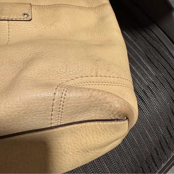 Vintage Coach - Hamilton Beige Leather Tote Bag - Picture 16 of 16